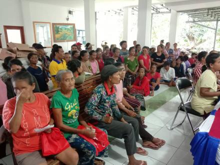 Pembagian Beras Bantuan Pangan
